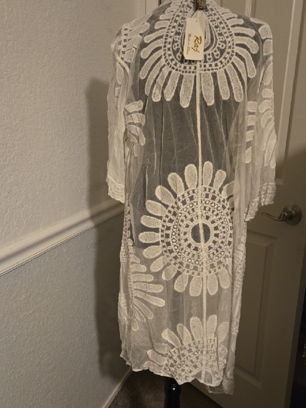 NWT White Lace Kimono Duster Cover Up OS Length 41” | P2P 19” Closed 25” Open - Picture 3 of 3